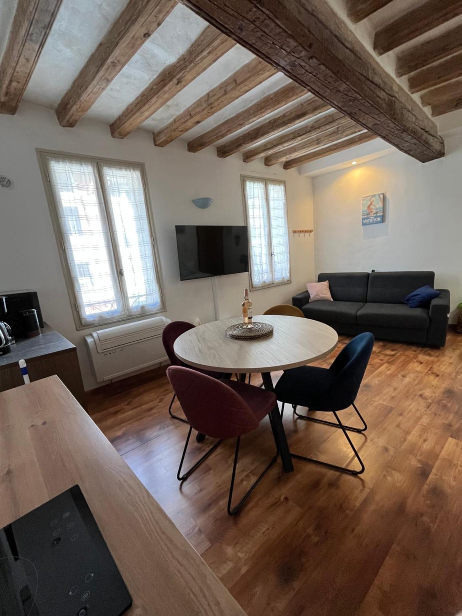 Logement Studio Avec Vue Sur Le Centre Historique L'Isle-sur-la-Sorgue Exterior photo
